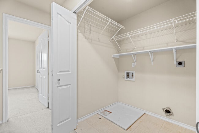 Building Photo - 511 Shannon Rose