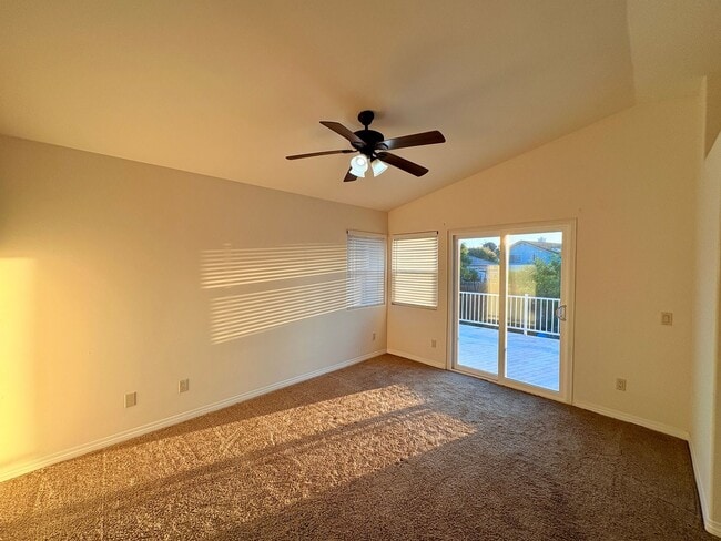 Building Photo - Beautiful Two Story Home with Large Yard - Oceanside