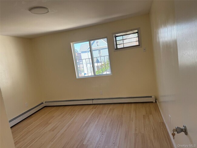 Building Photo - 163-27 Phroane Ave