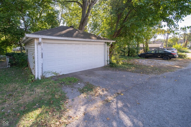 Building Photo - 5446 N College Ave