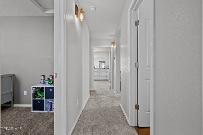 Building Photo - 13514 Bradford St