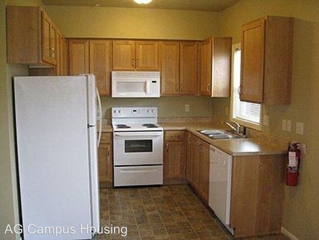 Building Photo - 73 E 19th Ave