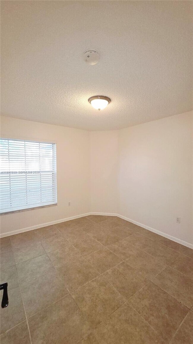 Building Photo - 3247 NW 123rd Ave