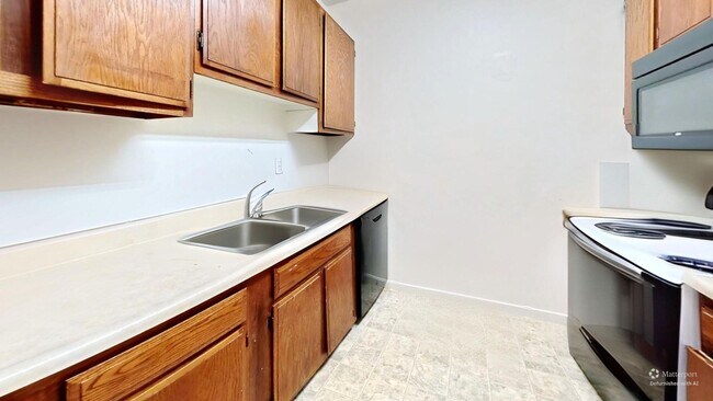 Building Photo - 37 S Williams St