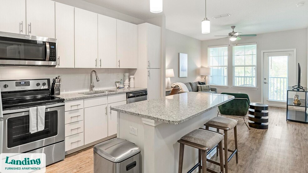 Building Photo - 2300 Tapestry Park Dr