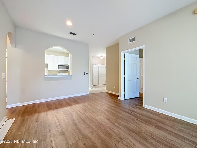 Building Photo - 7801 Point Meadows Dr