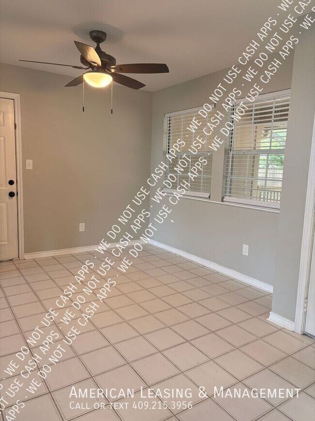 Building Photo - 1515 Azalea Dr
