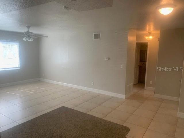 Building Photo - 620 Golden Raintree Pl