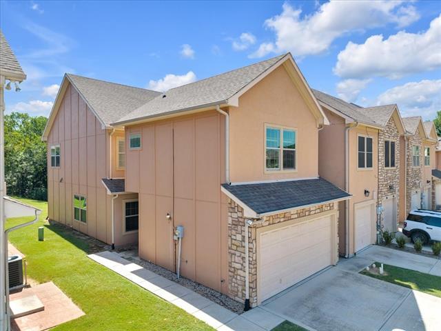 Building Photo - 1523 Cozy Dr