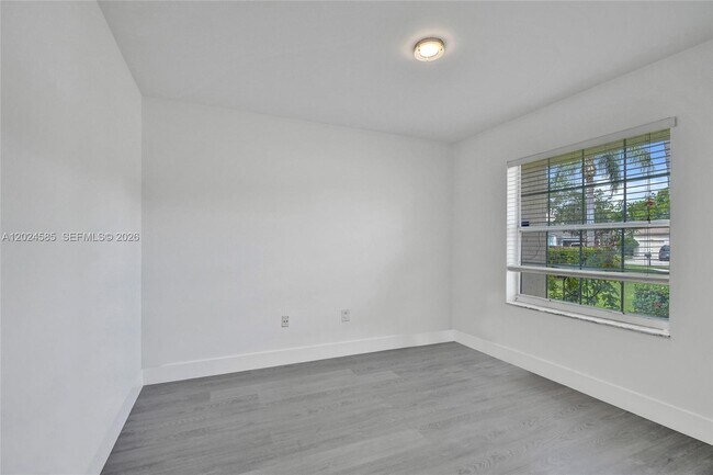 Building Photo - 4108 Sapphire Terrace