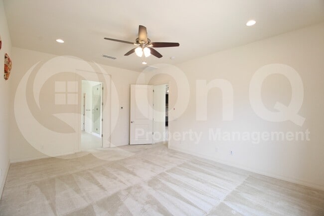 Building Photo - 1781 E Aster Pl