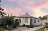 Building Photo - 7800 Dunbarton Ave