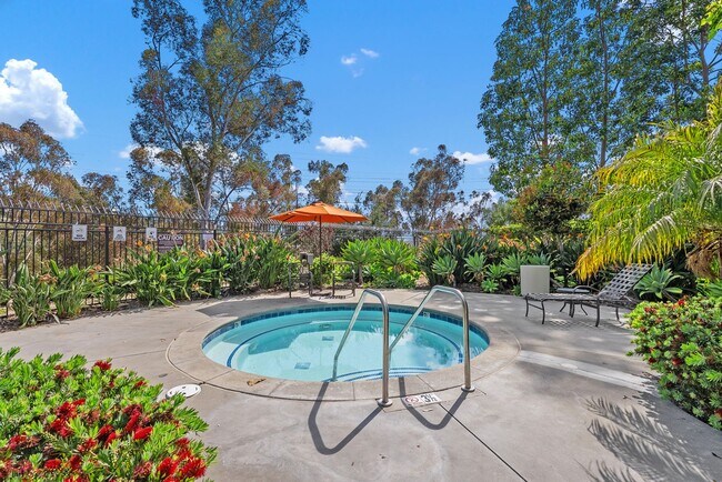 Building Photo - Stunning 5-Bedroom Pool Home in Talega – Luxury Living in San Clemente