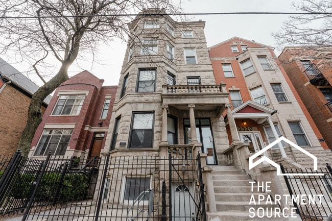 Building Photo - 2318 N Southport Ave