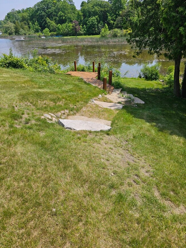 Building Photo - 4822 Hillcrest Dr