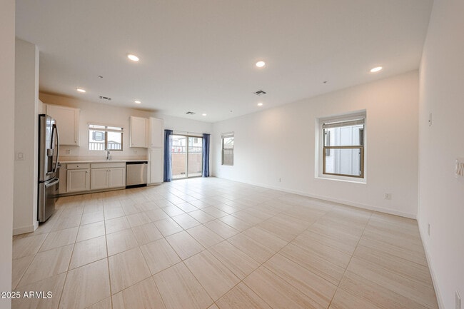 Building Photo - 2837 W Eagle Talon Trail