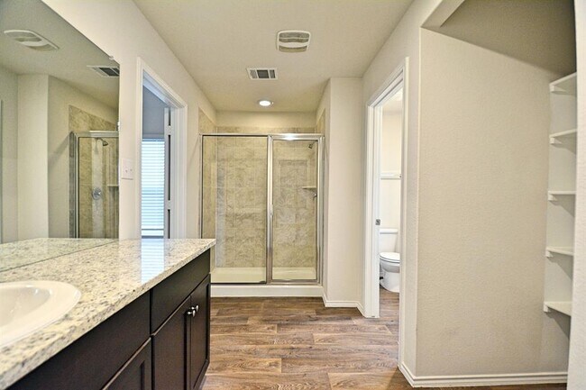 Building Photo - 2934 Wolfcreek