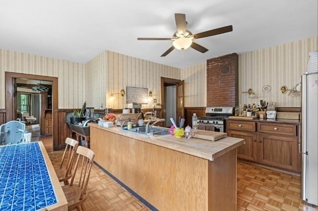 Building Photo - 3 Philbrick Rd
