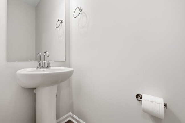 Building Photo - Prime Location! Brand New 3 Bed Townhome