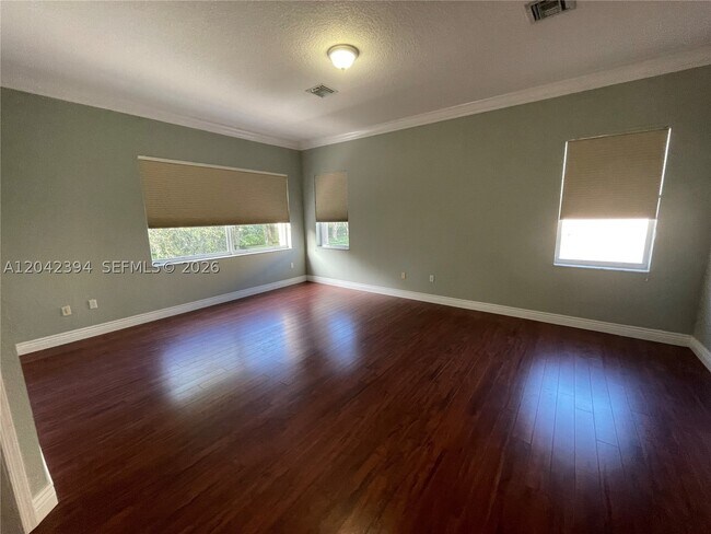 Building Photo - 16331 SW 49th Ct
