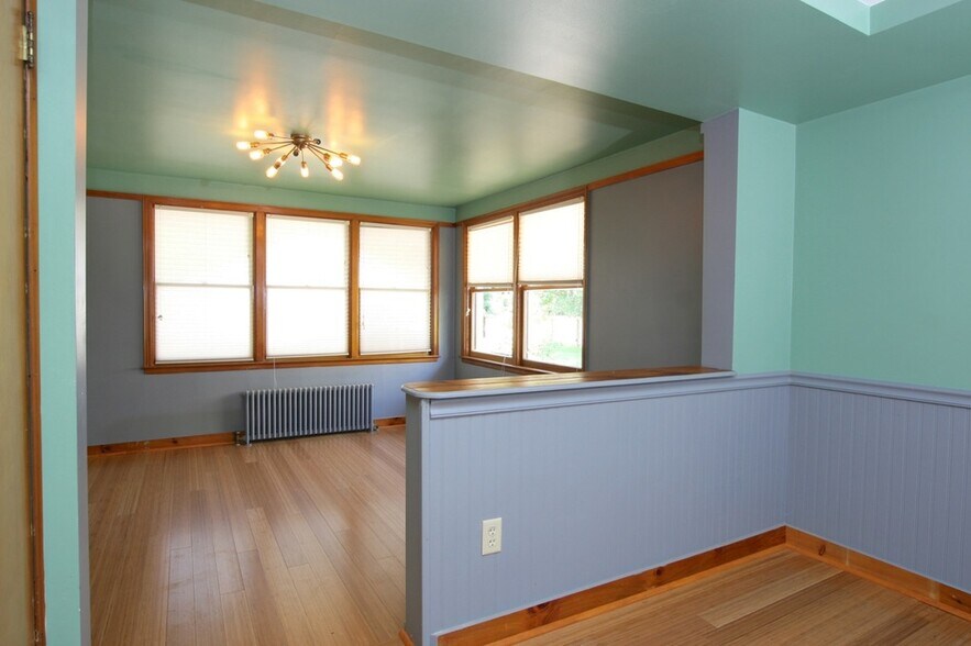 Building Photo - 410 North St