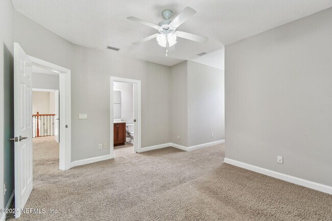 Building Photo - 263 Stonewell Dr