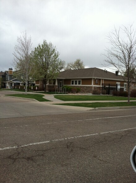 Building Photo - 2432 Owens Ave