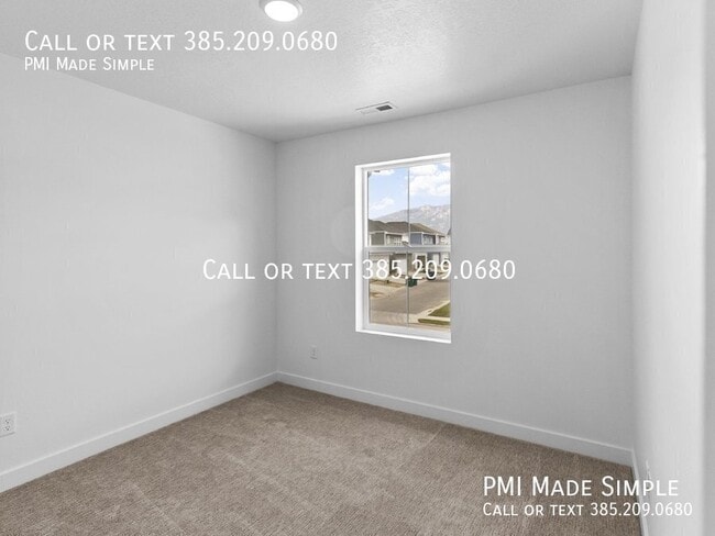 Building Photo - 4935 N Willowbank Dr