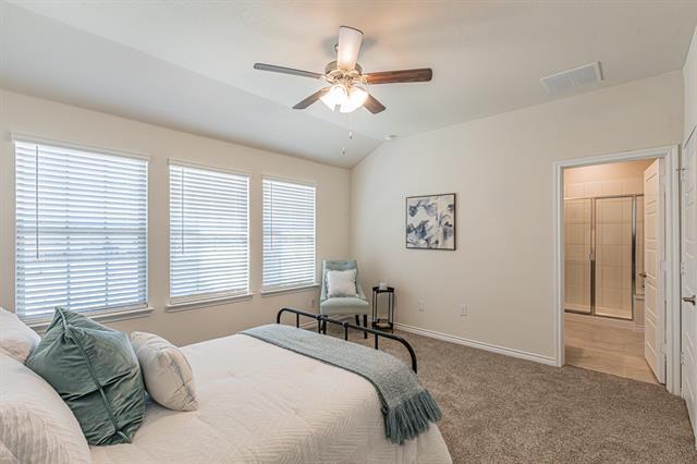 Building Photo - 736 Thorn Crk Dr