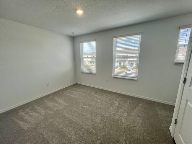 Building Photo - 3099 Skyline Lp