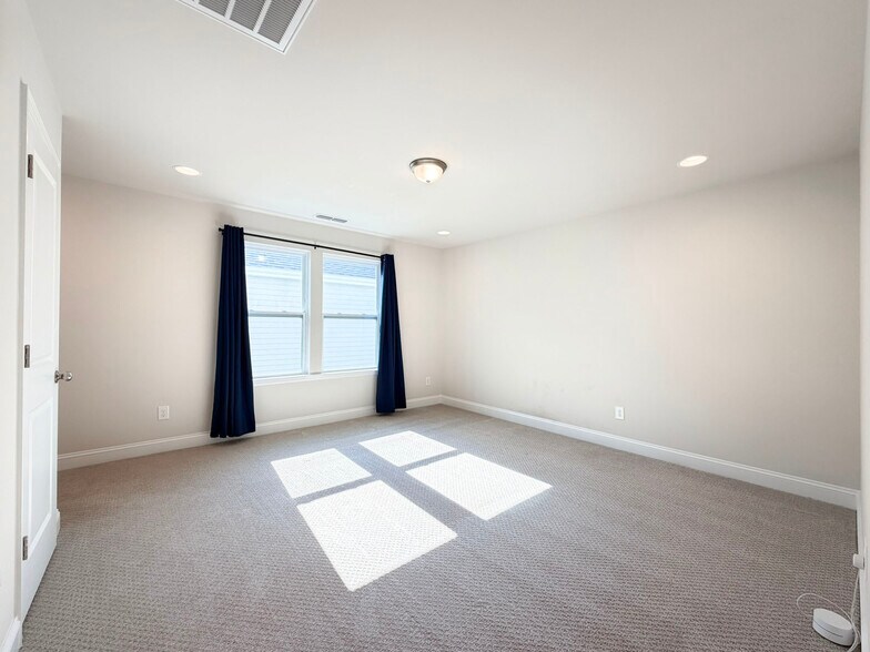 Building Photo - 219 Wood Orchid Ln