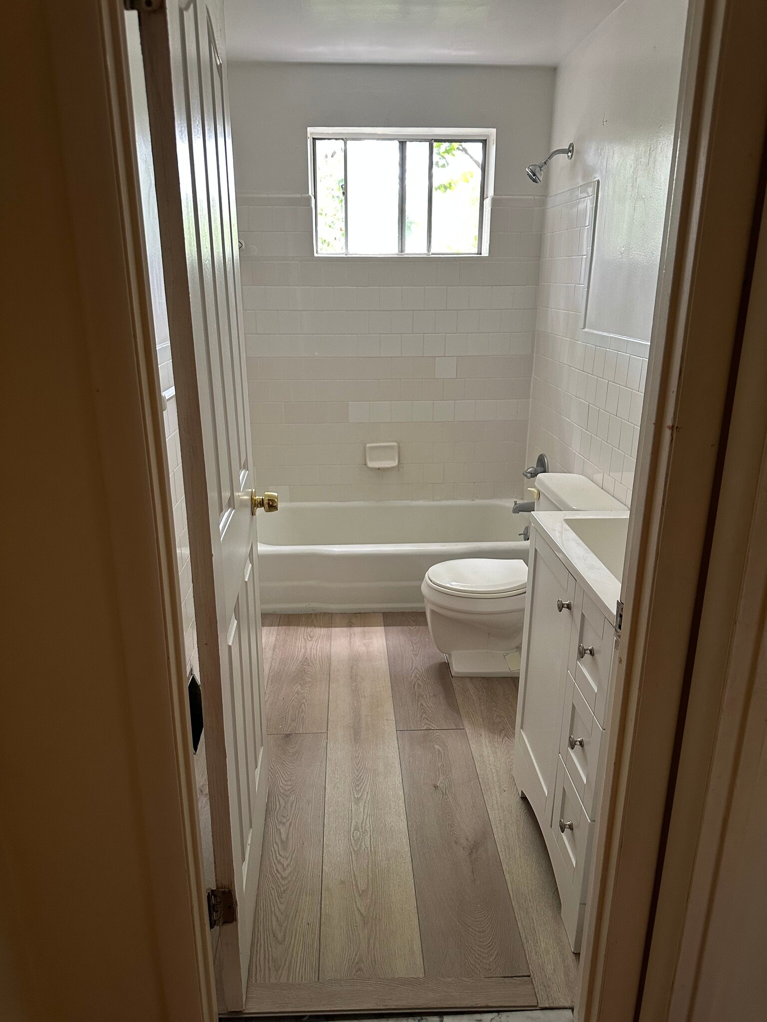 Bath - 1005 Cedarcroft Rd