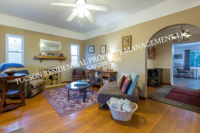 Building Photo - 3275 E Pima St