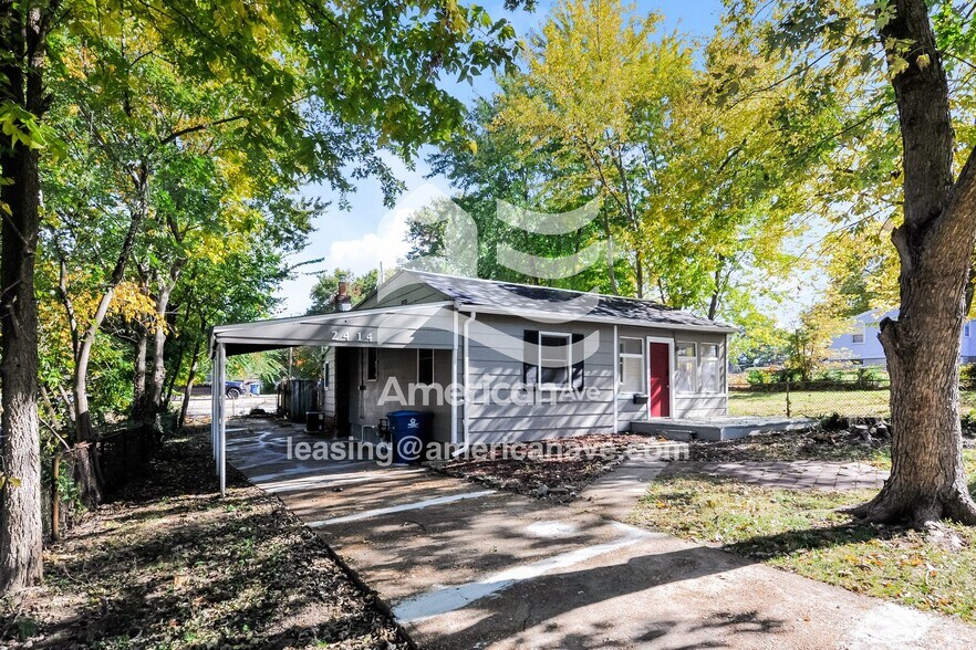 Building Photo - 2414 Gass Ave