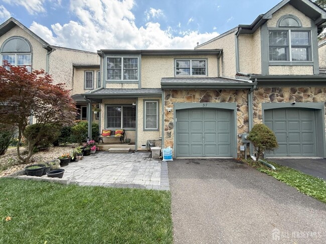 Primary Photo - 37 Dorchester Dr