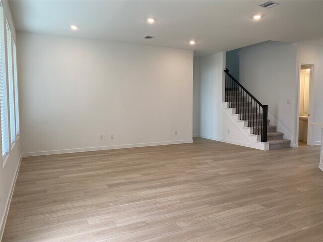 Building Photo - 4523 Sunny Hazel Ln