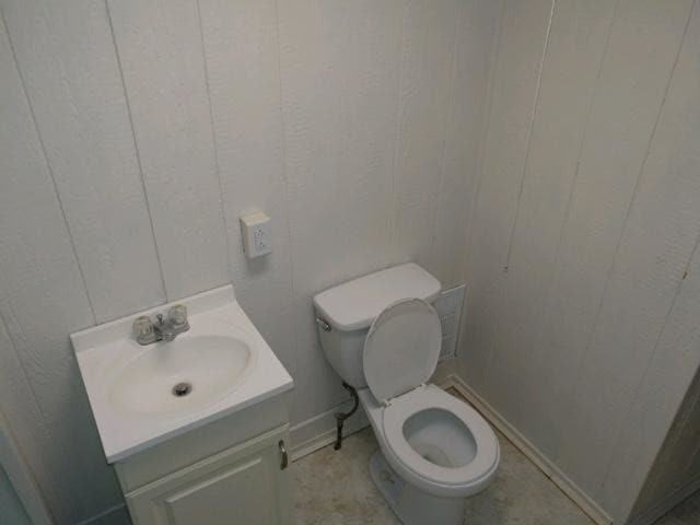 Building Photo - 513-513 Wetmore St