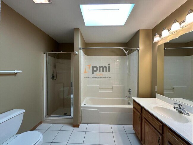 Building Photo - 384 Kingsmill Dr
