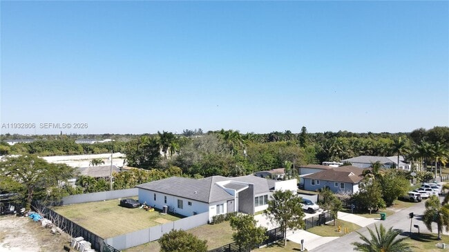 Building Photo - 18961 SW 359th St