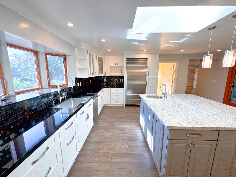 Building Photo - 15 Lupine Way