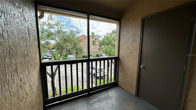 Building Photo - 405 Fountainhead Cir