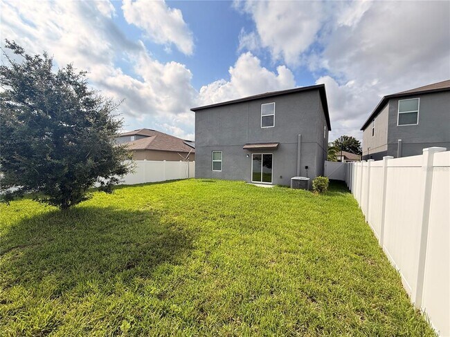 Building Photo - 10363 Shady Preserve Dr
