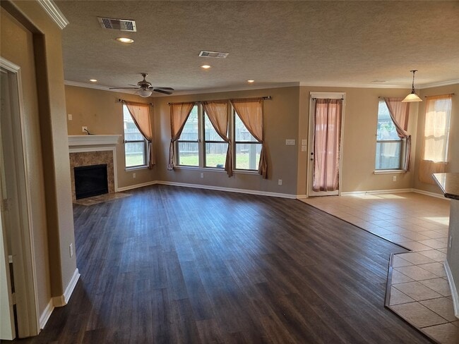 Building Photo - 19510 Dunlay Springs Dr