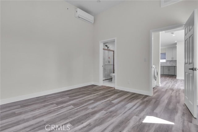 Building Photo - 1400 Elm Ave