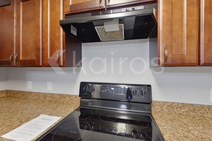 Building Photo - 13719 SW 89 Cir