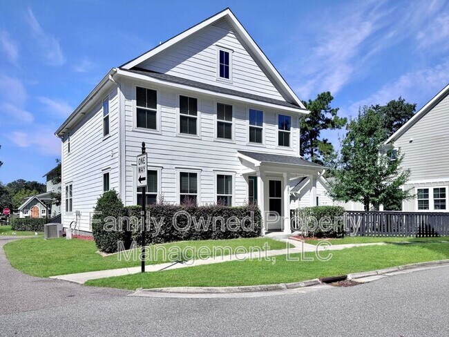 Building Photo - 201 Makemie Wy