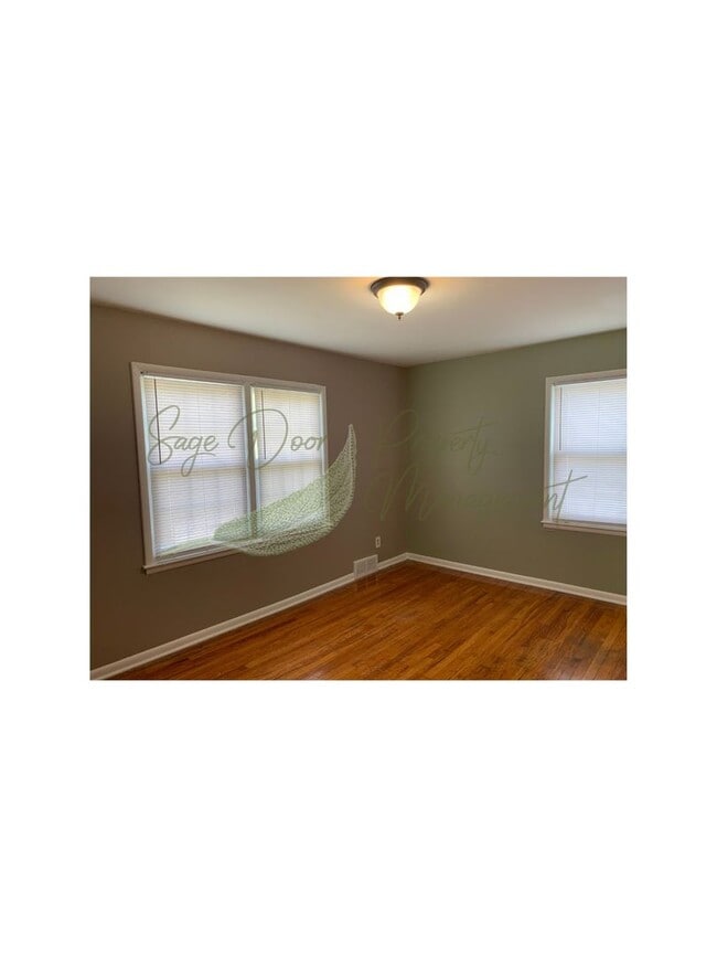 Building Photo - 2 STORY DUPLEX!!!