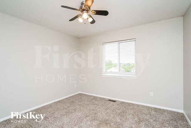 Building Photo - 5367 Ferrari Dr