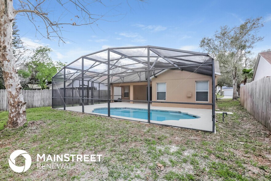 Building Photo - 17117 Woodcrest Way