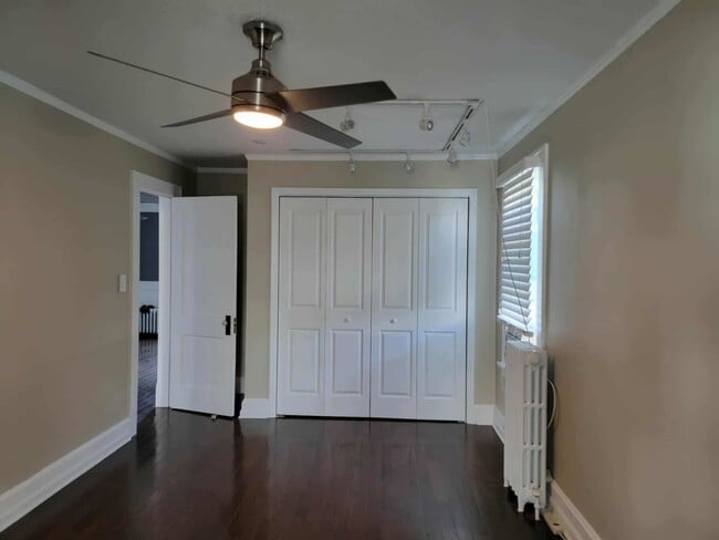 Building Photo - 4014 N Octavia Ave